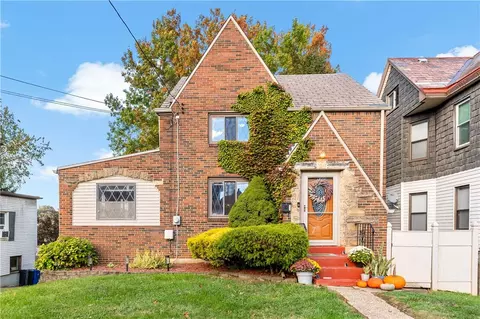 720 Clinton Pl, Pittsburgh, PA 15202