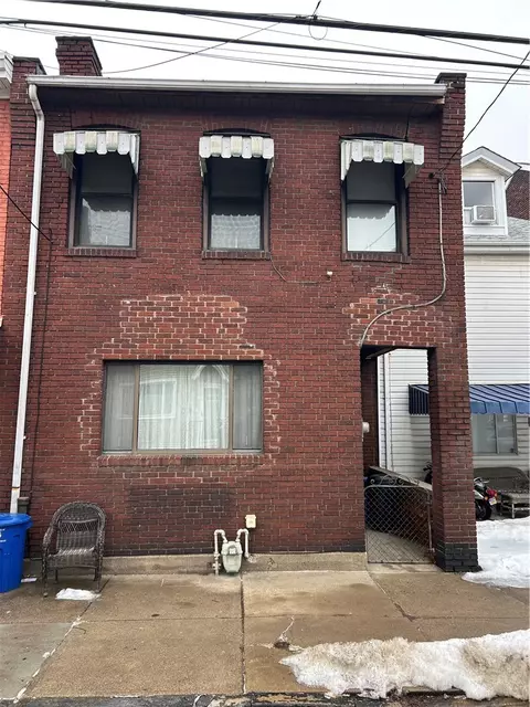338 Taylor St, Pittsburgh, PA 15224
