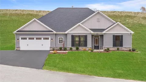 104 Ridgewood Heights Dr, Allison Park, PA 15101