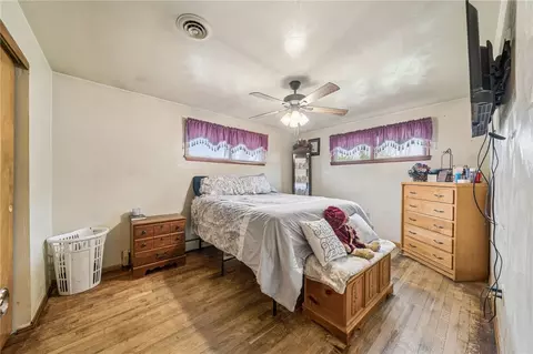 Bedroom - 235 Story Rd, Export, PA 15632 photo 4 of 6