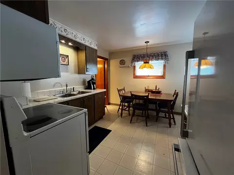 Kitchen - 406 Walnut St, Vandergrift, PA 15690 photo 3 of 4