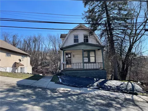 136 Brighton St, East Pittsburgh, PA 15112