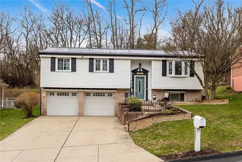 3007 Pitchfork Dr, Mckees Rocks, PA 15136