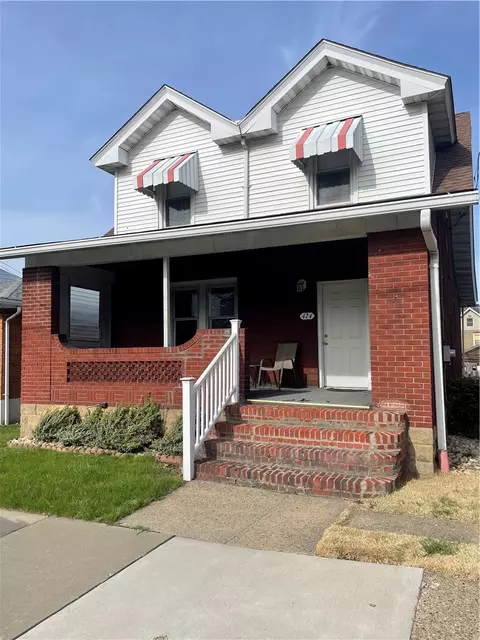 424 N 3rd St, Clairton, PA 15025
