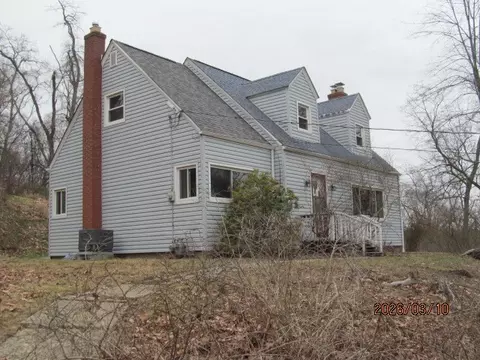 5924 Kings School Rd, Bethel Park, PA 15102