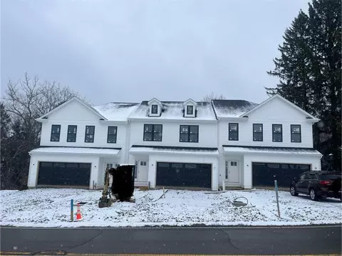 10073 Old Perry Hwy #10073, Wexford, PA 15090