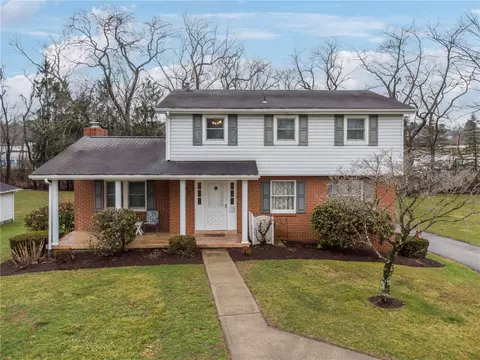 2429 Brownfield Dr, Greensburg, PA 15601