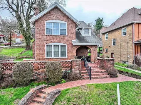 451 Walnut St, Pittsburgh, PA 15238