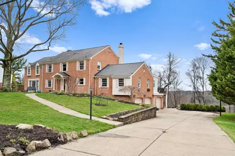 131 Wilmar Dr, Pittsburgh, PA 15238