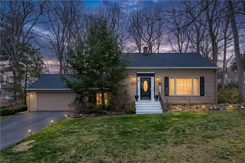 205 Woodland Dr, New Castle, PA 16105
