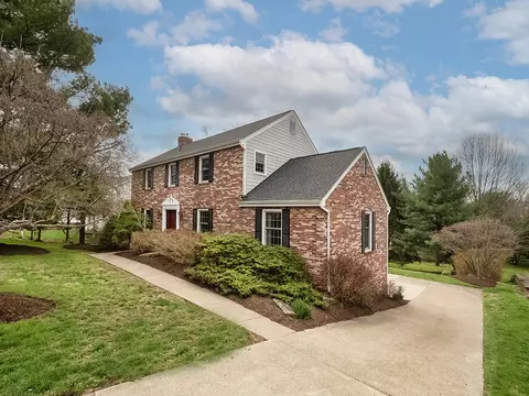 402 Dorseyville Rd, Pittsburgh, PA 15215
