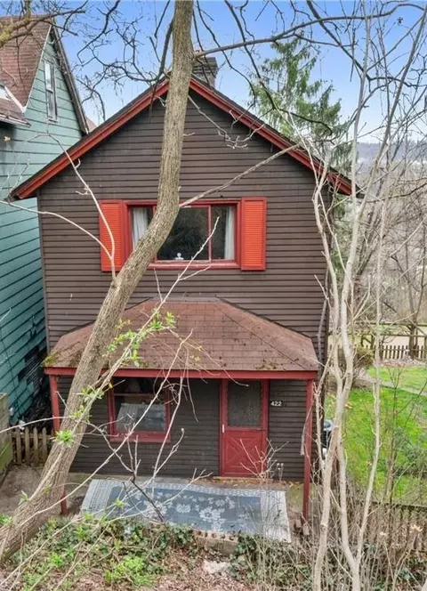 422 Highland Ave, Turtle Creek, PA 15145