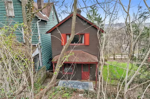 422 Highland Ave, Turtle Creek, PA 15145