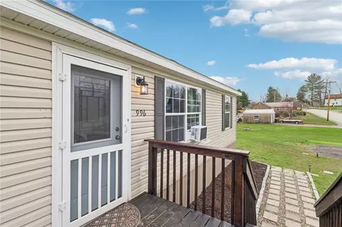 Exterior - 996 Monaca Rd, Monaca, PA 15061 photo 3 of 6