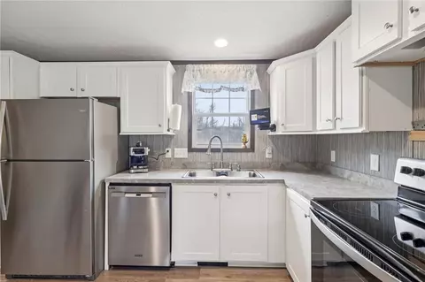 Kitchen - 996 Monaca Rd, Monaca, PA 15061 photo 1 of 2