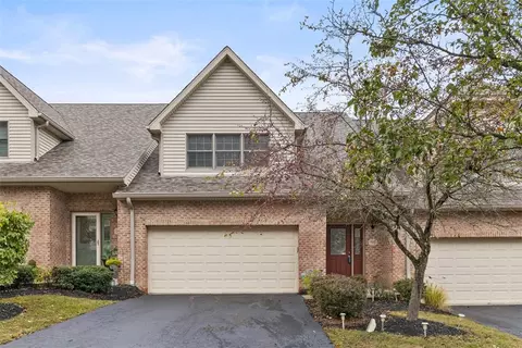 306 Woodcrest Dr, Coraopolis, PA 15108