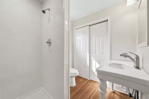 Bath - 200 Clark St, Mars, PA 16046 photo 1 of 4