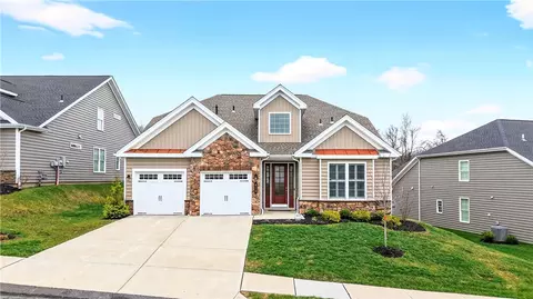 415 Freedom Dr, Gibsonia, PA 15044