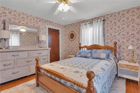 Bedroom - 140 Navigation St, Beaver, PA 15009 photo 2 of 5