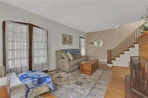 Living - 140 Navigation St, Beaver, PA 15009 photo 3 of 3