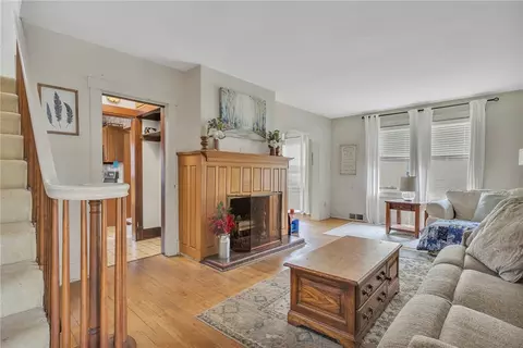 Living - 140 Navigation St, Beaver, PA 15009 photo 1 of 3