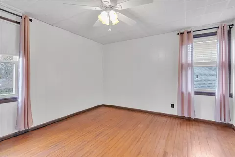 Bedroom - 140 Navigation St, Beaver, PA 15009 photo 3 of 5