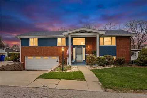 109 Peffer St, Zelienople, PA 16063