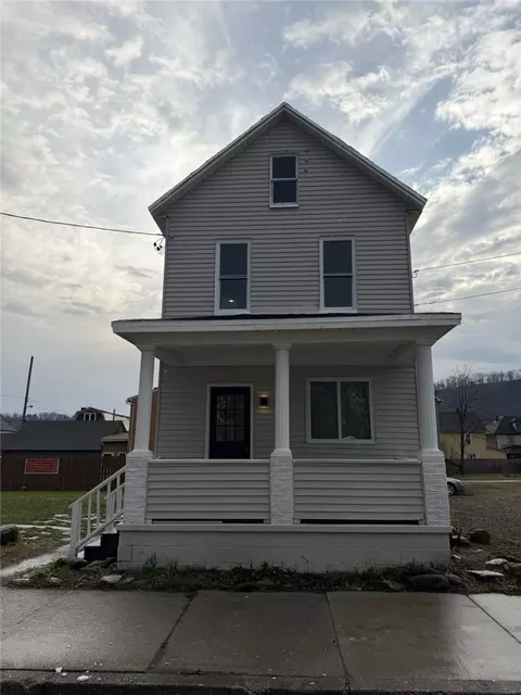 814 Oak St, Johnstown, PA 15902