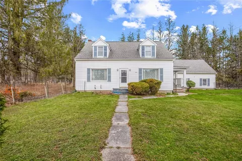 4945 Clear Shade Dr, Windber, PA 15963