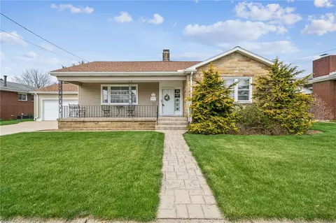 18 E Tacoma Ave, Latrobe, PA 15650