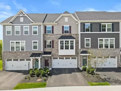 150 Curtis Ct, Pittsburgh, PA 15237
