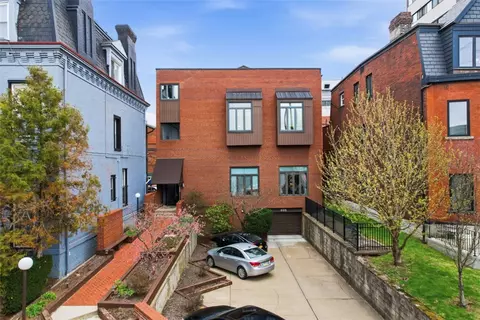 325 S Highland Ave #205, Pittsburgh, PA 15206