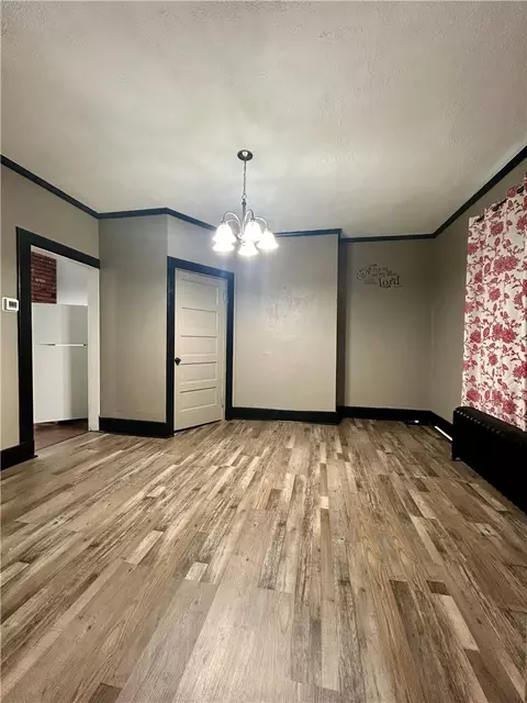 Dining - 331 4th St, Freeport, PA 16229 photo 2 of 3