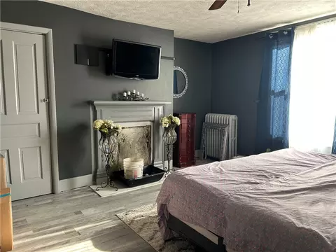 Bedroom - 331 4th St, Freeport, PA 16229 photo 2 of 3