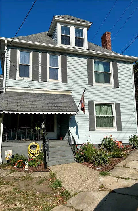 Exterior - 331 4th St, Freeport, PA 16229 photo 2 of 4