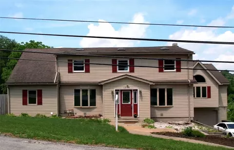 1378 Robbins Station Rd, Irwin, PA 15642