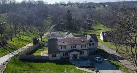 1378 Robbins Station Rd, Irwin, PA 15642