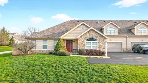 6034 Triple Crown Cir, Greensburg, PA 15601