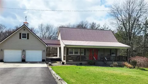 801 Rolling Hills Dr, Ruffs Dale, PA 15679