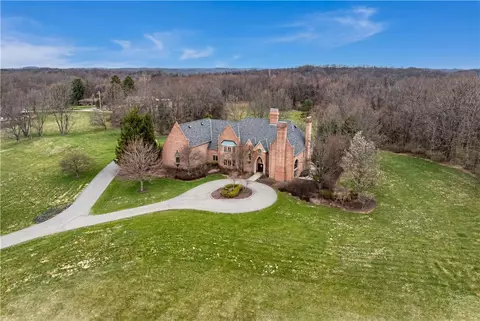 1501 Theodora Ln, Sewickley, PA 15143