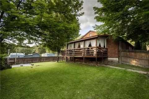 842 Anderson St, Confluence, PA 15424