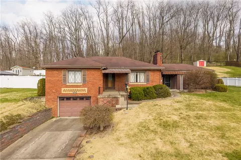 5062 Don St, Finleyville, PA 15332