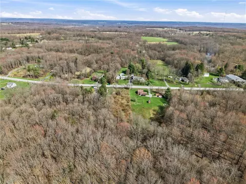 View/Area - 7096 E State St, Hermitage, PA 16148 photo 10 of 14