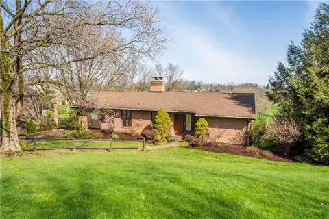 1679 Hastings Ml, Pittsburgh, PA 15241