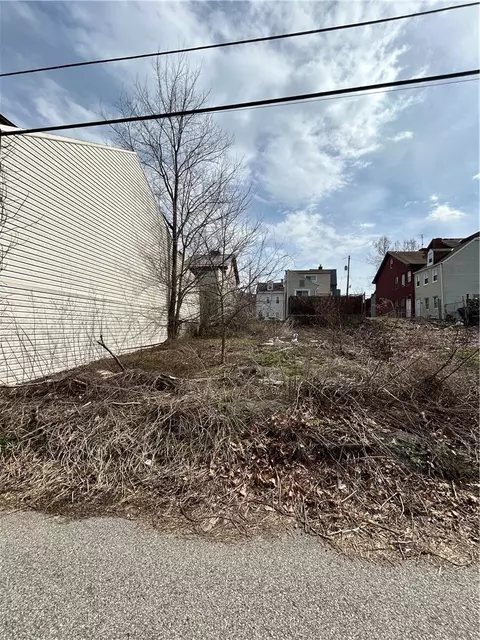 0 Lovitt, Pittsburgh, PA 15212