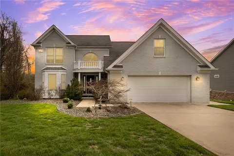 478 Spruce Ln, Houston, PA 15342