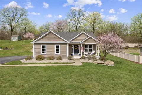 1040 Red Tail Holw, Washington, PA 15301