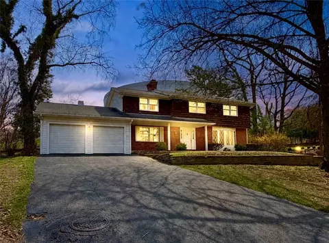 3206 Brunton Dr, Glenshaw, PA 15116