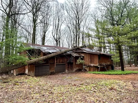 85 Hillcrest Dr, Indiana, PA 15701