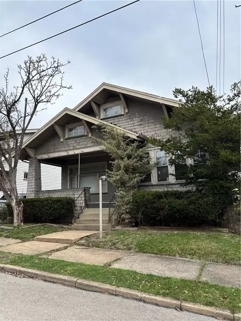 115 Woodrow Ct, Sharon, PA 16146